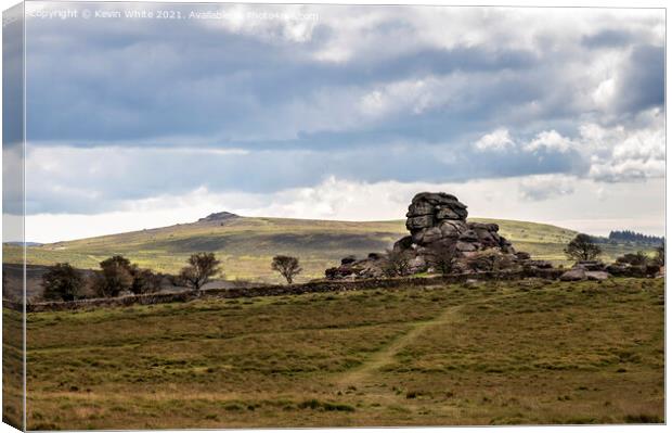 Dartmoor rock formation Canvas Print by Kevin White