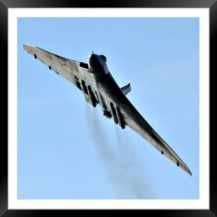 The mighty Vulcan, power on Framed Mounted Print by Allan Durward Photography