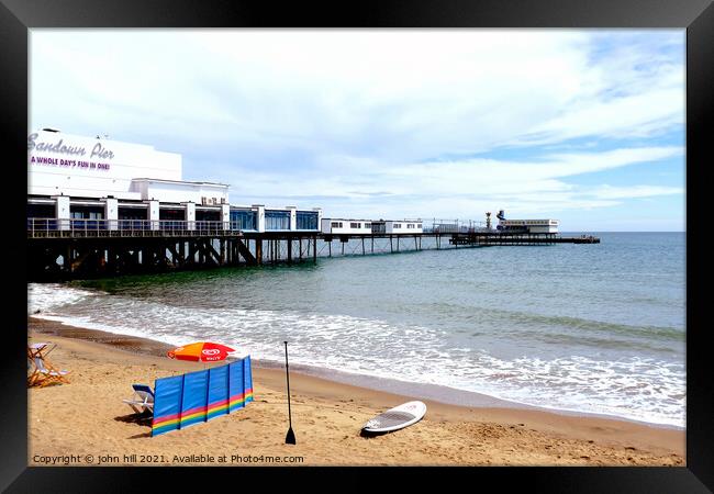 Sandown Pier, Isle of Wight. Framed Print by john hill