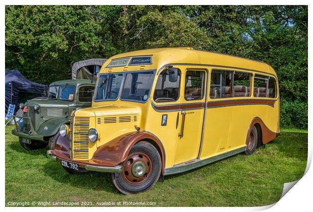 Bedford WTB Coach Shotters Isle Of Wight Print by Wight Landscapes