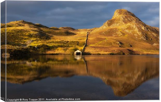 Cregennan boathouse Canvas Print by Rory Trappe