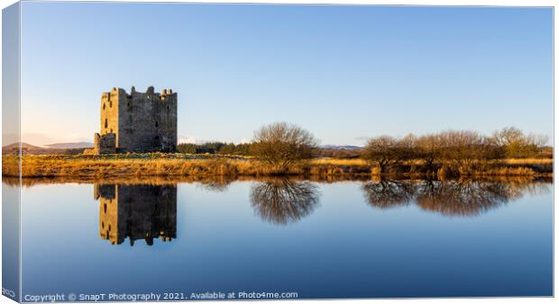 Landscape of Threave Island and Castle reflecting on the River Dee in winter Canvas Print by SnapT Photography