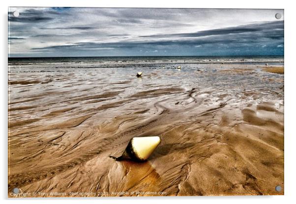 Shapes in the sand Acrylic by Tony Williams. Photography email tony-williams53@sky.com