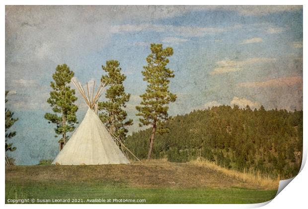 Teepee from yesteryear Print by Susan Leonard