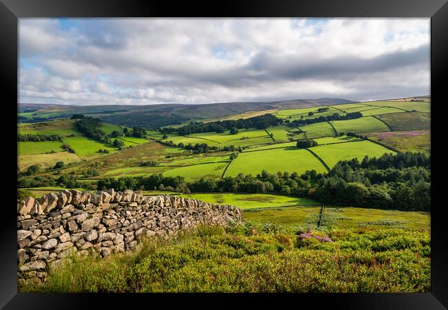 Beautiful countryside around Glossop in the High Peak, Derbyshire Framed Print by Andrew Kearton