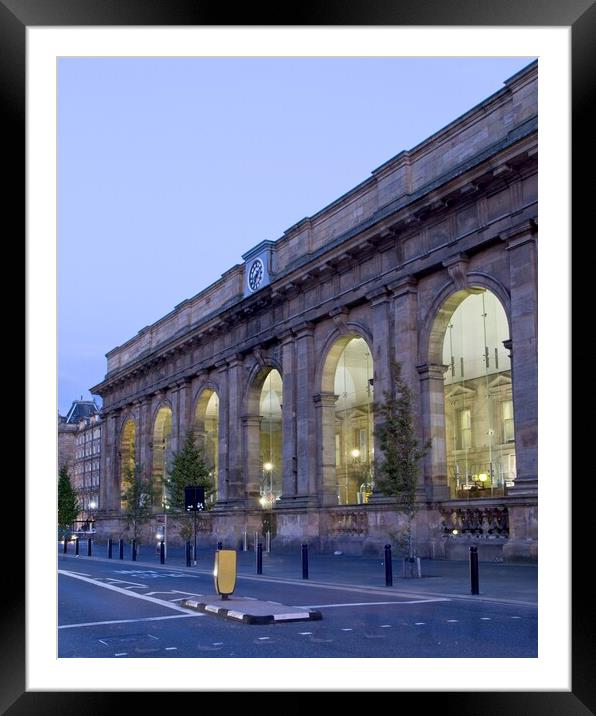 Newcastle Central Station Framed Mounted Print by Rob Cole