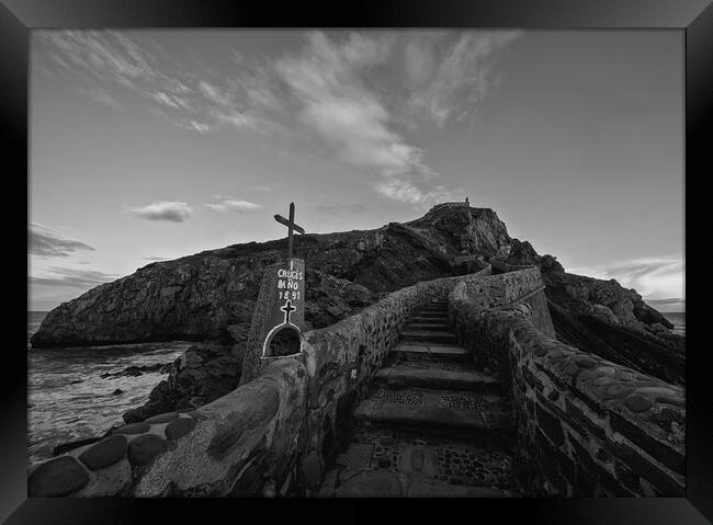 San Juan de Gaztelugatxe in black and white Framed Print by Vicen Photo