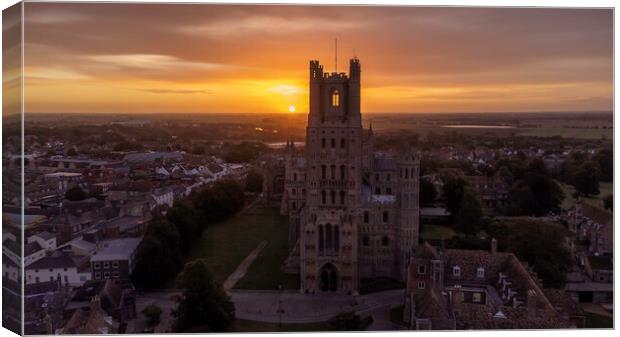 Sunrise behind Ely Cathedral, 28th September 2021 Canvas Print by Andrew Sharpe