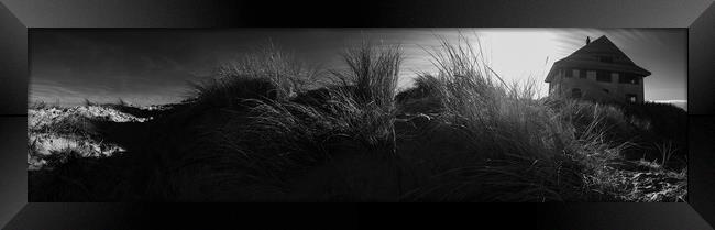 dune with beachhouse in Black and White Framed Print by youri Mahieu