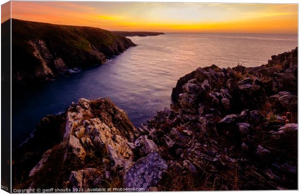 Sunset on the Pembrokeshire Coast Canvas Print by geoff shoults