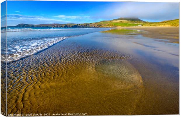 Whitesands beach, Pembrokeshire Canvas Print by geoff shoults