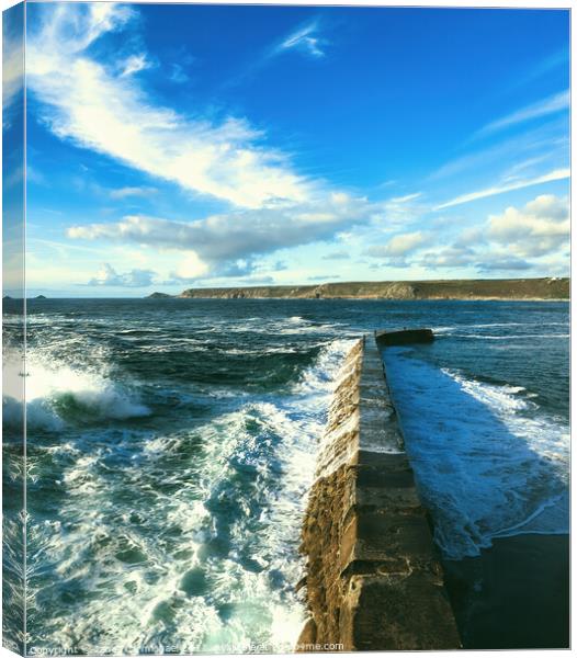 Majestic Waves at Sennen Cove Canvas Print by Janet Carmichael