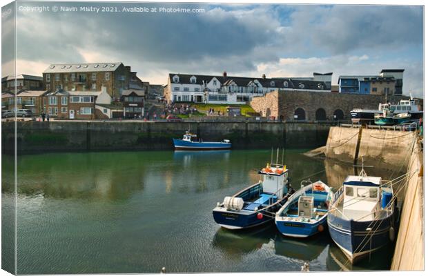 Seahouses Harbour Northumberland, England  Canvas Print by Navin Mistry