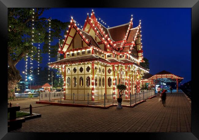 Hua Hin train station Framed Print by Raymond Evans