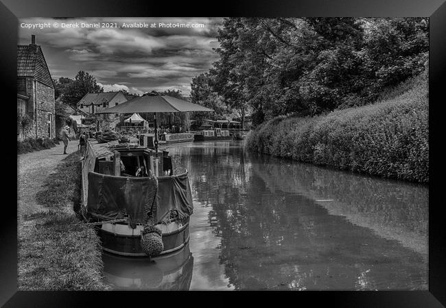 Narrowboats, Kennet and Avon Canal (mono) Framed Print by Derek Daniel