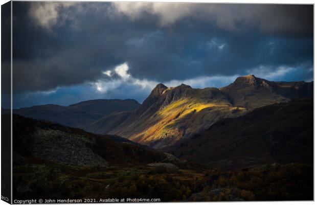 Langdale pikes in. Autumn. Canvas Print by John Henderson