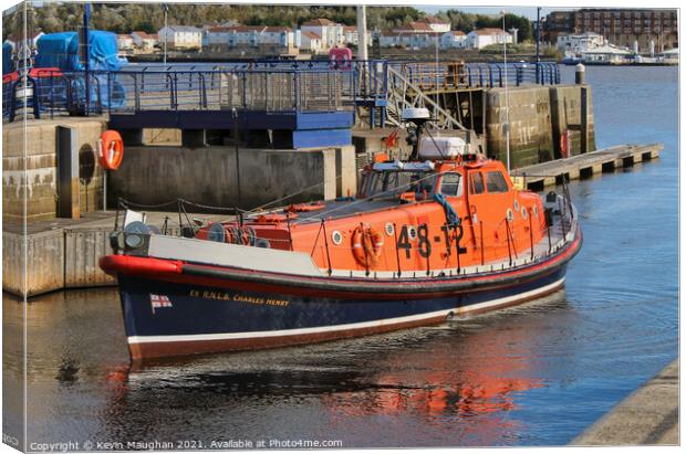 Majestic Oakley Lifeboat Entering Lock Canvas Print by Kevin Maughan