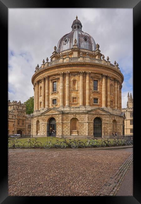 The Radcliffe Camera Framed Print by Richard Downs