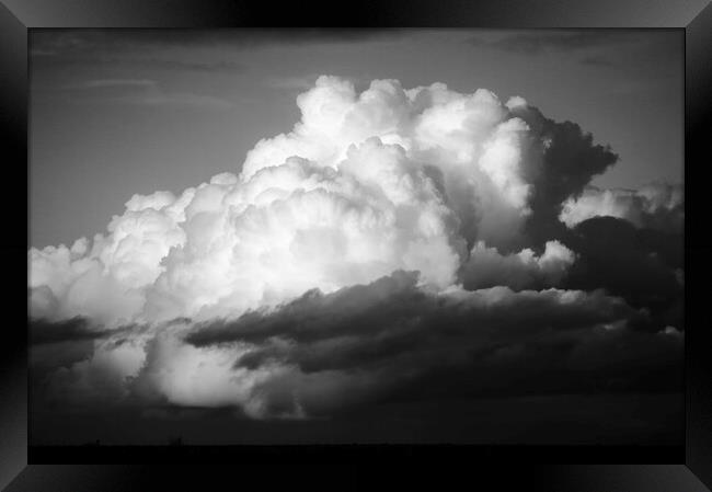  Thunder cloud Framed Print by Simon Johnson