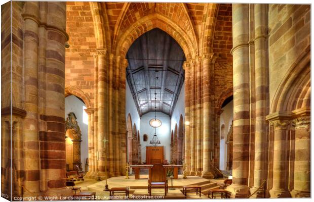 Se de Cathedral Silves Interior Canvas Print by Wight Landscapes