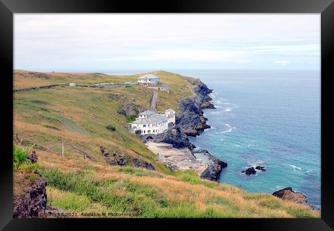 Cornish coastline at Newquay, Cornwall. Framed Print by john hill