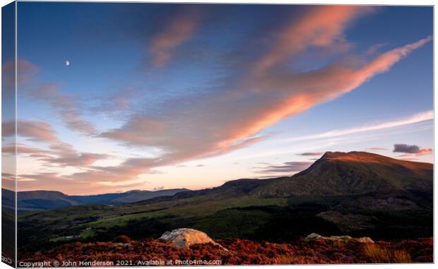 Moel Siabod. Snowdonia sunset. Canvas Print by John Henderson