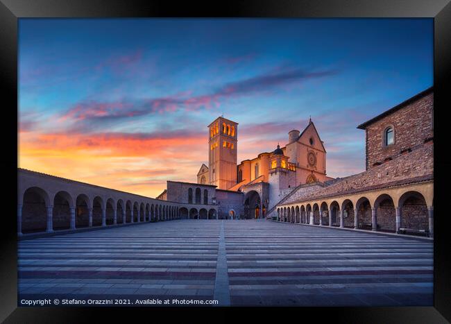 Assisi, San Francesco Basilica at sunset. Umbria, Italy. Framed Print by Stefano Orazzini