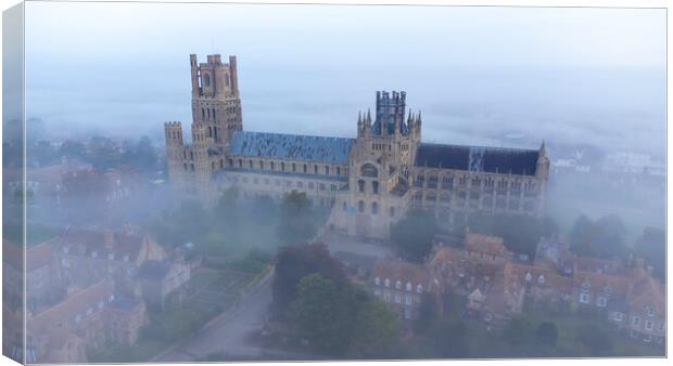 Misty morning in Ely, 9th October 2021 Canvas Print by Andrew Sharpe