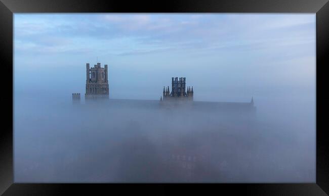 Misty morning in Ely, 9th October 2021 Framed Print by Andrew Sharpe