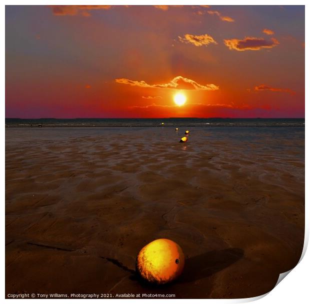 Sunsetting. Print by Tony Williams. Photography email tony-williams53@sky.com