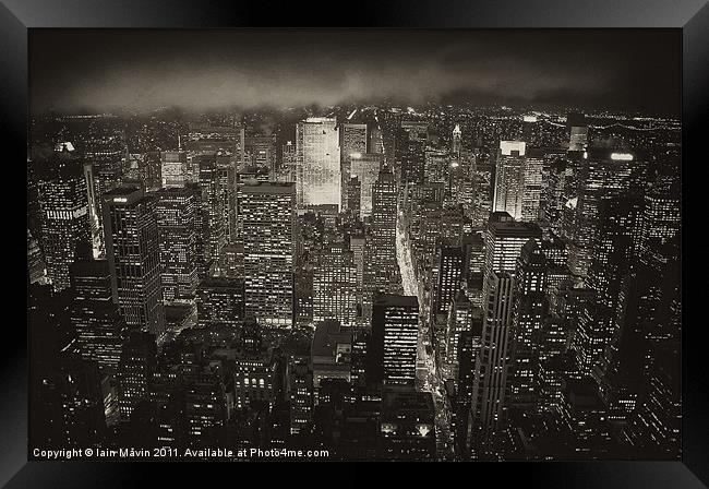 New York Vista Framed Print by Iain Mavin