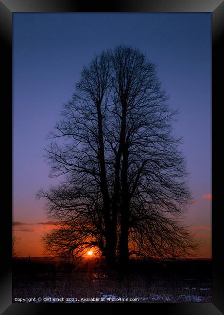 Stillness of sunrise Framed Print by Cliff Kinch
