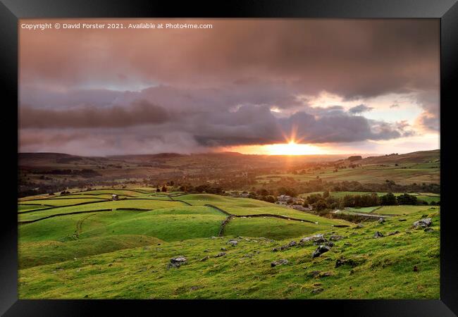 Sunrise over Teesdale viewed from the Ancient Burial Mound of Ki Framed Print by David Forster