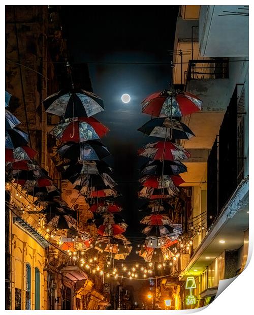 La Habana Full Moon Print by Chris Lord