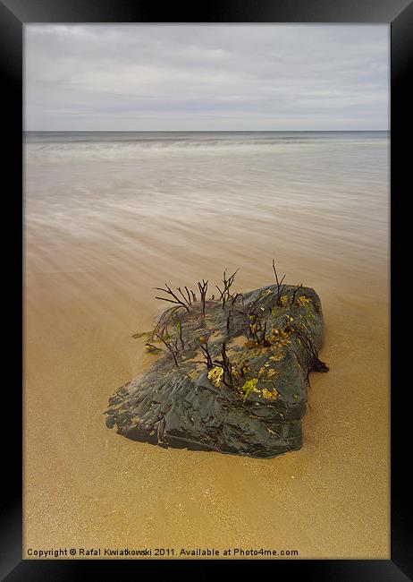 Criccieth beach Framed Print by R K Photography