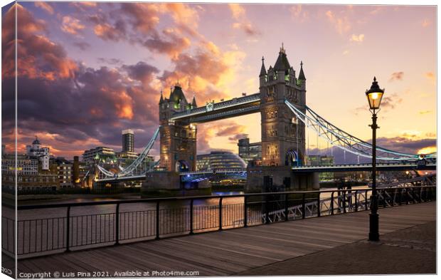Tower Bridge at sunset in London Canvas Print by Luis Pina