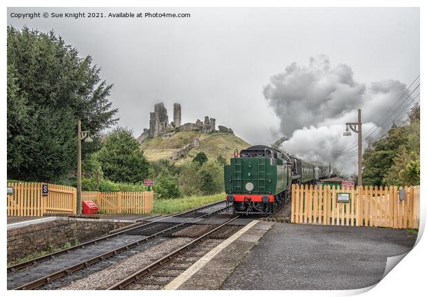 Steam train with view of Corfe castle Print by Sue Knight