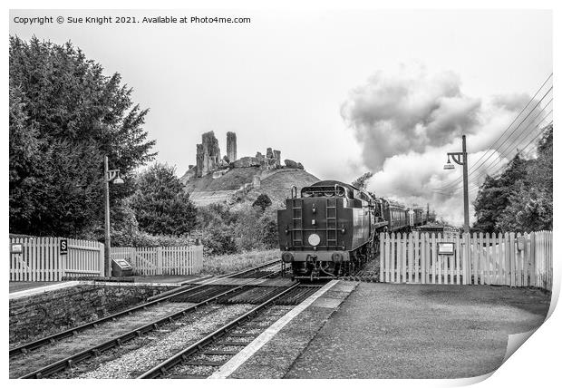 Steam train with Corfe Castle in the background Print by Sue Knight