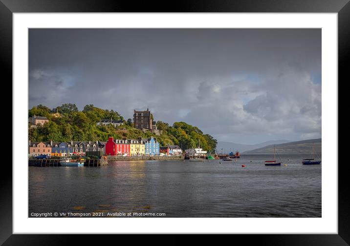 Colourful Tobermory Framed Mounted Print by Viv Thompson