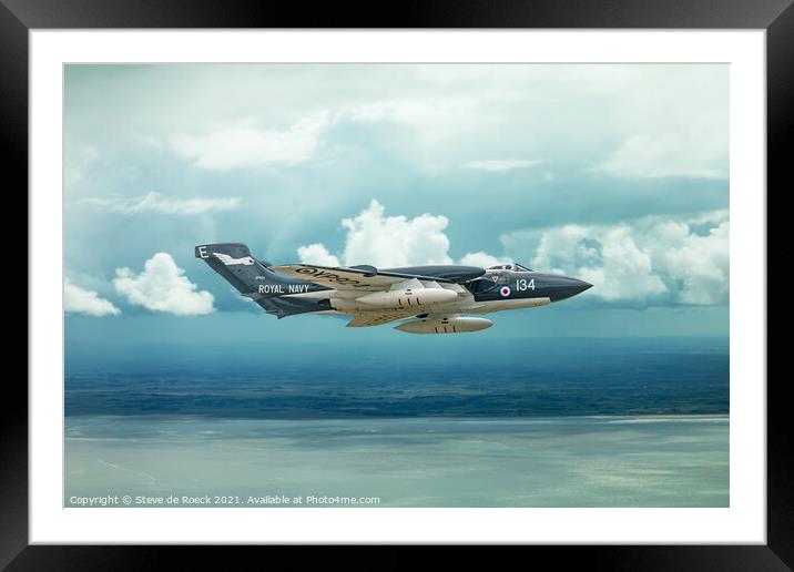 de Havilland DH110 Sea Vixen Framed Mounted Print by Steve de Roeck