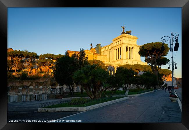 Altar of the Fatherland in Rome, Italy Framed Print by Luis Pina