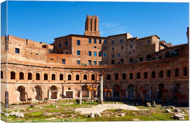 Trajan's Market in Rome Canvas Print by Luis Pina