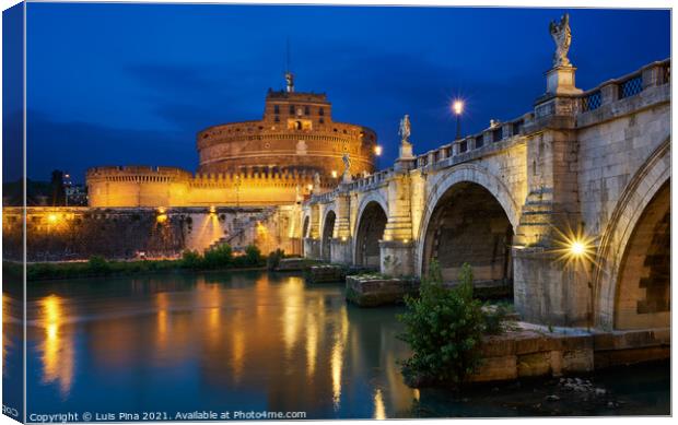 Ponte St Angelo Bridge and castle at night in Rome, Italy Canvas Print by Luis Pina