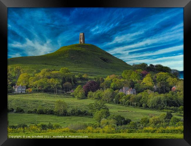 Glastonbury Tor Framed Print by Les Schofield