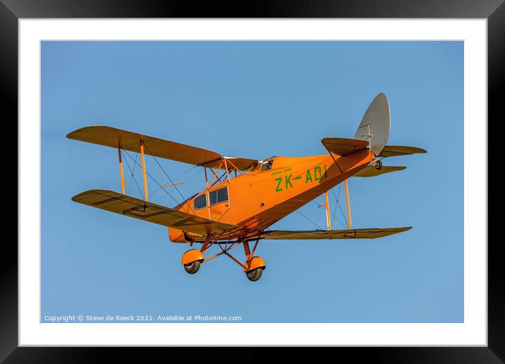 de Havilland Fox Moth DH 83 Framed Mounted Print by Steve de Roeck