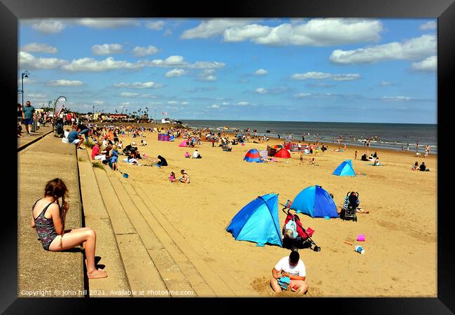 Central beach, Mablethorpe, Lincolnshire, UK Framed Print by john hill