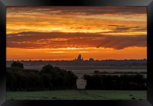 Sunrise over Ely, as seen from Coveney, 22nd Octob Framed Print by Andrew Sharpe