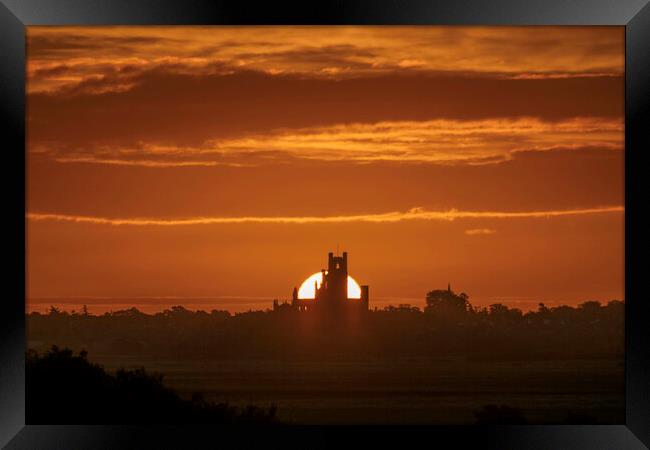 Sunrise over Ely, as seen from Coveney, 22nd October 2021 Framed Print by Andrew Sharpe