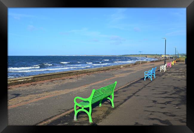 View of the Clyde from Prestwick benches Framed Print by Allan Durward Photography