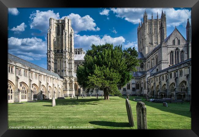 Wells cathedral Somerset Framed Print by Roger Mechan